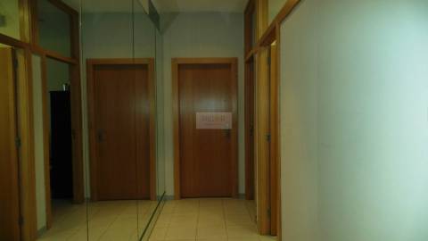 Loja comercial próxima ao Hospital São João