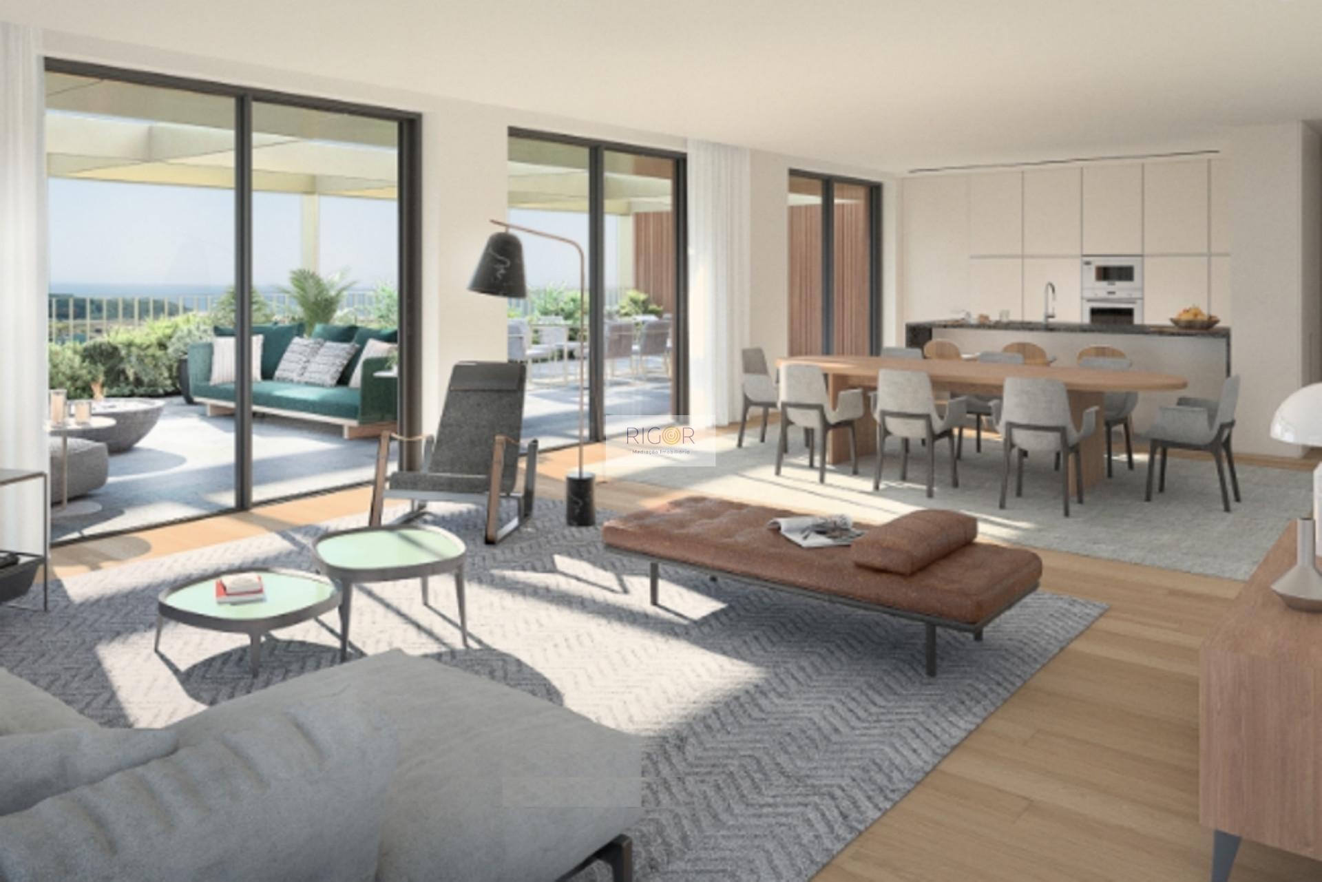 Apartamento T4 com terraço em construção à marina da Afurada