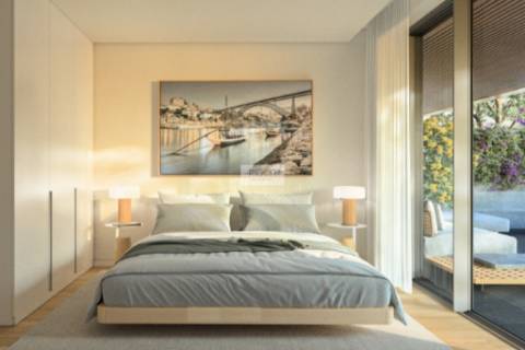 Apartamento T4 com terraço em construção à marina da Afurada