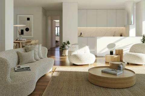 Apartamento T3 com varanda novo à Santa Rita