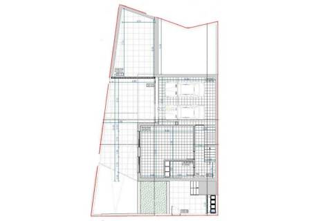 Moradia T3 de 3 frentes e jardim nova no centro da Maia