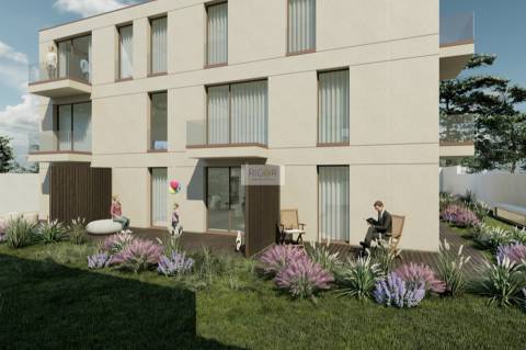 Apartamentos T1 com terraço em condomínio fechado entre a praia e o centro de Matosinhos