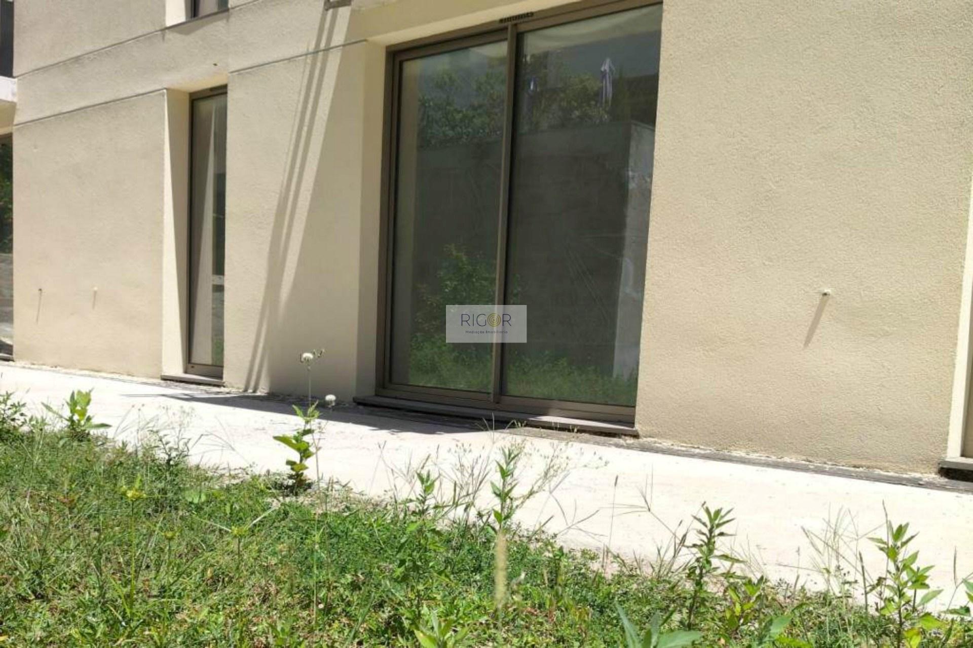Apartamentos T1 com terraço em condomínio fechado entre a praia e o centro de Matosinhos