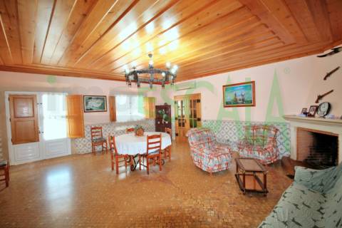 Moradia T4 de Luxo c/ Piscina no concelho de Almeirim