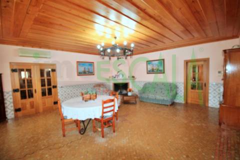 Moradia T4 de Luxo c/ Piscina no concelho de Almeirim