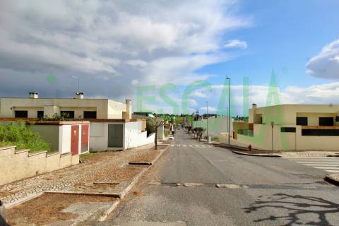 Lote Urbano com área total Implantação de 624 m2, para construção de Prédio