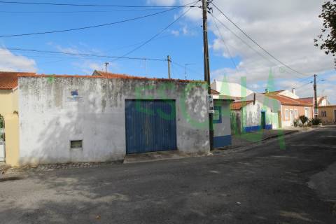 Moradia Centenária para Restaurar