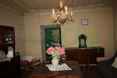 Moradia Centenária para Restaurar