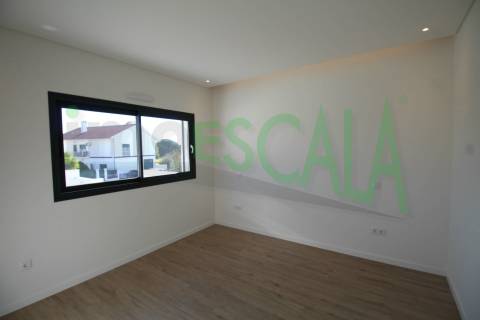 Moradia T4 isolada no concelho de Azambuja