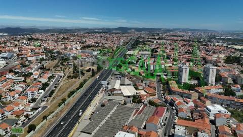 Armazém industrial no concelho de Loures