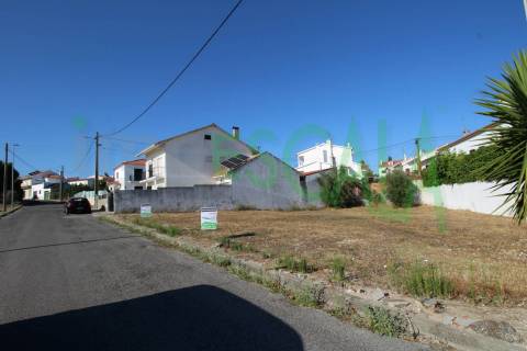 Lote urbano de 383m² no Cartaxo