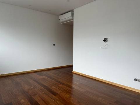 Apartamento T3 DUPLEX Venda em Glória e Vera Cruz,Aveiro