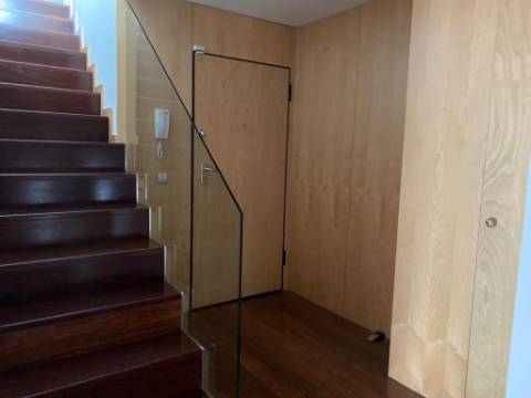 Apartamento T3 DUPLEX Venda em Glória e Vera Cruz,Aveiro
