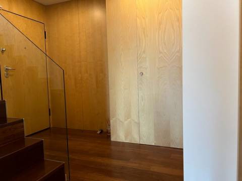 Apartamento T3 DUPLEX Arrendamento em Glória e Vera Cruz,Aveiro