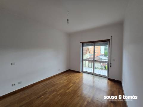 Apartamento T2 Arrendamento em Marrazes e Barosa,Leiria