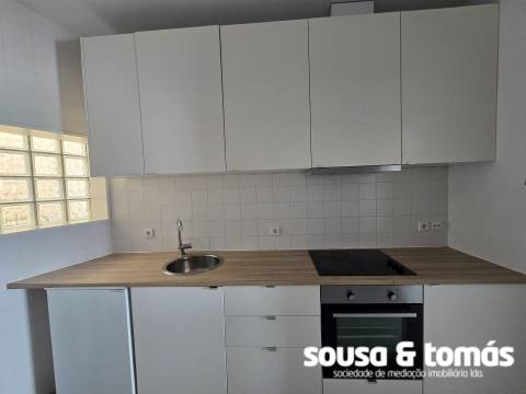 Apartamento T1 Arrendamento em Leiria, Pousos, Barreira e Cortes,Leiria