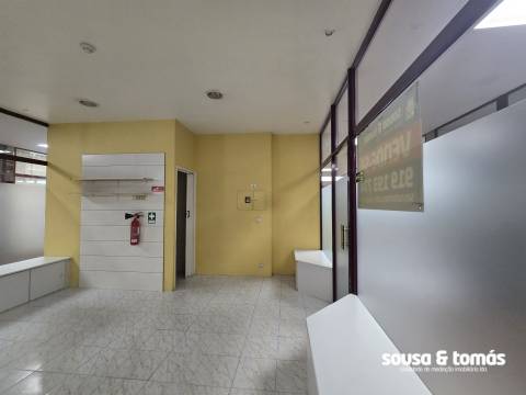 Loja  Venda em Leiria, Pousos, Barreira e Cortes,Leiria