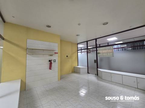 Loja  Venda em Leiria, Pousos, Barreira e Cortes,Leiria