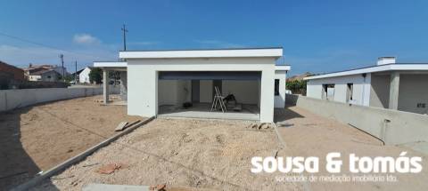Moradia T3 Venda em Souto da Carpalhosa e Ortigosa,Leiria
