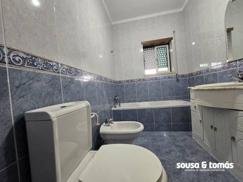Apartamento T2 Arrendamento em Marrazes e Barosa,Leiria