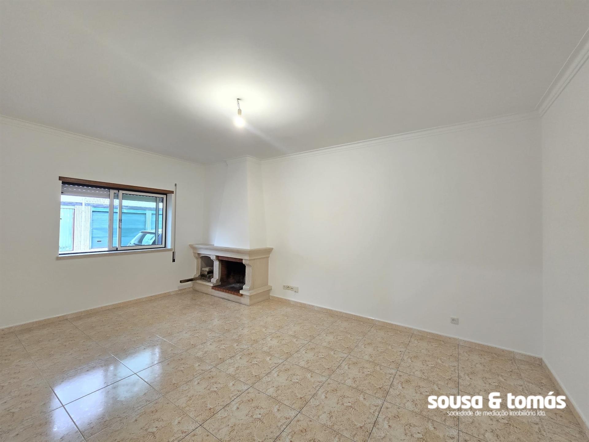 Apartamento T2 Arrendamento em Marrazes e Barosa,Leiria