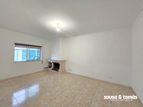 Apartamento T2 Arrendamento em Marrazes e Barosa,Leiria