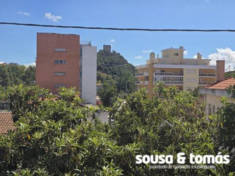 Apartamento T2 Arrendamento em Marrazes e Barosa,Leiria