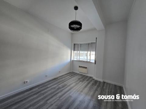 Apartamento T1 Arrendamento em Leiria, Pousos, Barreira e Cortes,Leiria