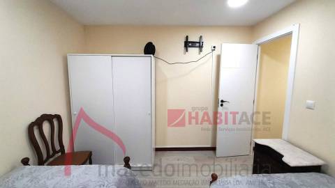 Quarto para Alugar em Apartamento Familiar Aconchegante