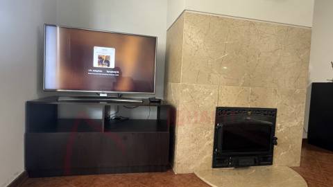 Apartamento T3 Mobilado com Terraço para arrendamento em S. Vítor, Braga