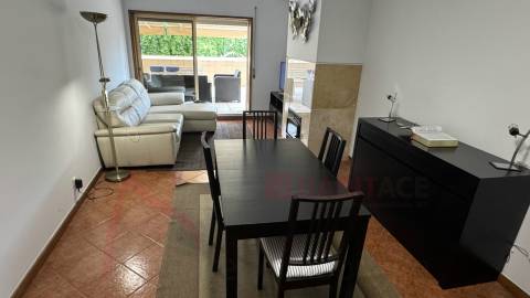 Apartamento T3 Mobilado com Terraço para arrendamento em S. Vítor, Braga