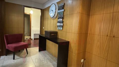 Apartamento T3 Mobilado com Terraço para arrendamento em S. Vítor, Braga
