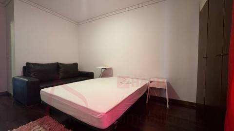 Apartamento T3 Mobilado com Terraço para arrendamento em S. Vítor, Braga