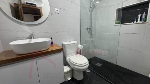 Apartamento T3 Mobilado com Terraço para arrendamento em S. Vítor, Braga