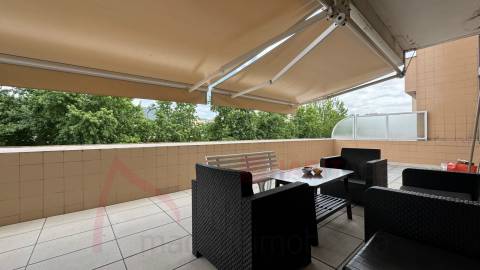 Apartamento T3 Mobilado com Terraço para arrendamento em S. Vítor, Braga