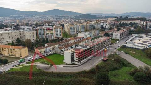 Apartamento T3 Novo para Arrendamento  em São Vicente