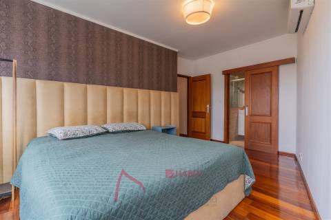 Apartamento T4 Mobilado à Venda em São Vicente, Braga