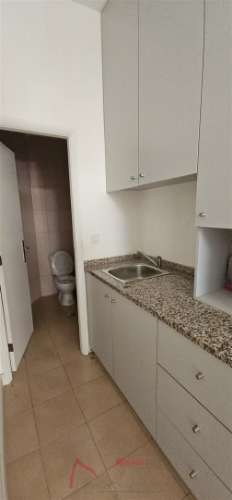 Loja para Comércio ou Serviços - Próxima da Alameda do Fujacal - Braga