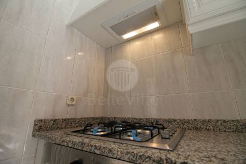 Apartamento T1+1, para arrendamento, com cozinha equipada, Maximinos