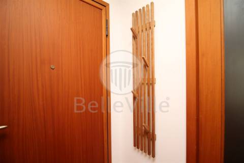 Apartamento T2, parcialmente mobilado, Lamaçães