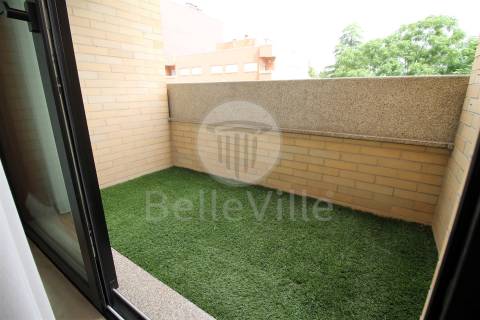 Apartamento T2, parcialmente mobilado, Lamaçães