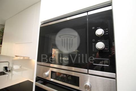 Apartamento T2, parcialmente mobilado, Lamaçães