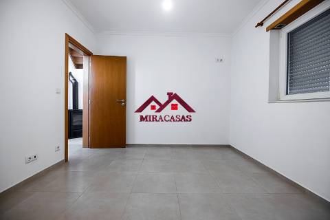 Moradia T2+1 Arrendamento em Mira,Mira