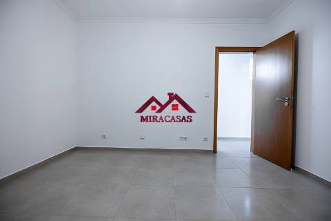 Moradia T2+1 Arrendamento em Mira,Mira