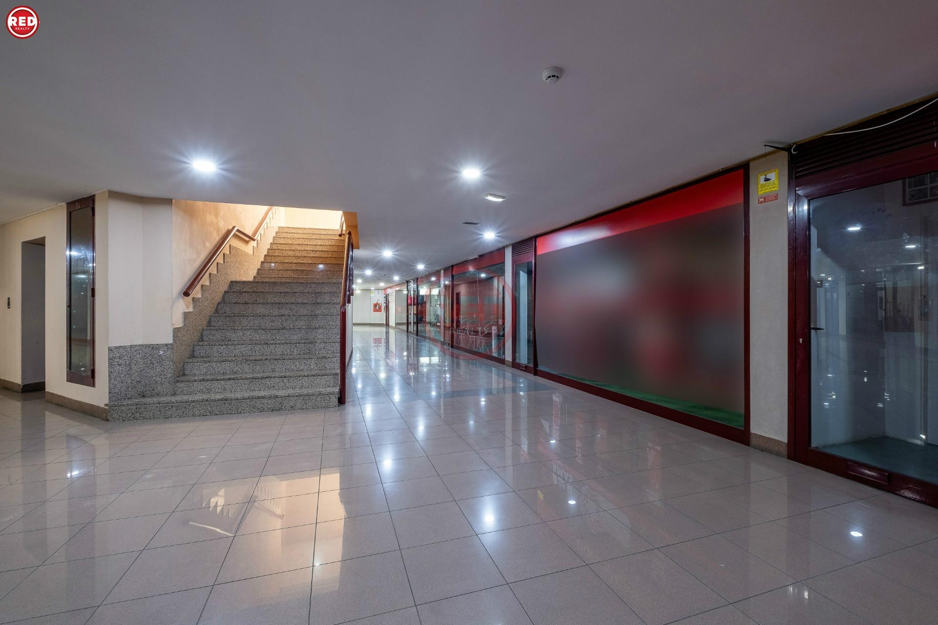Loja com 280m2 no Espaço Comercial Aviadores