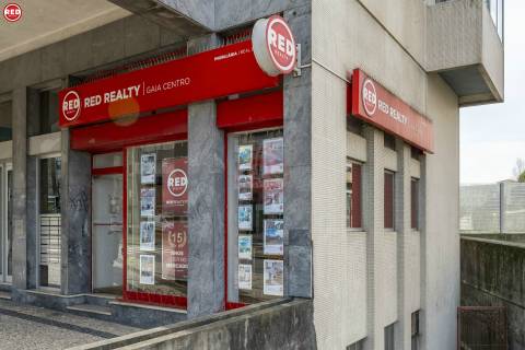 Loja com 108m2 próxima ao El Corte Inglés