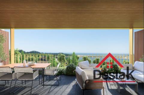 Apartamento T3 inserido no empreendimento Marina Douro
