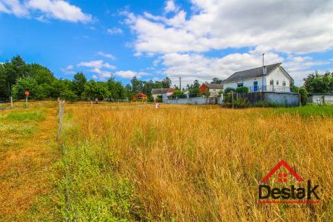 Terreno com 1889m² localizado em Carvalhais - São Pedro do Sul