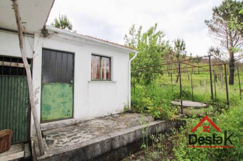 Refúgio familiar a 2 minutos da Serra de São Macário – Moradia V5 com charme e tradição