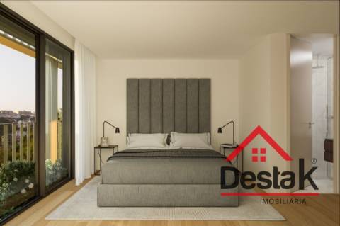Apartamento T4 inserido no empreendimento Marina Douro